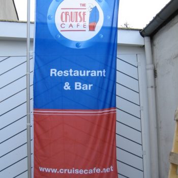 Firmenwerbung Fahne Cruise -Cafe