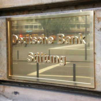 Messingschild Deutsche Bank Stiftung